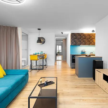 Panorama Luxe Terrace Apartment Pressburg