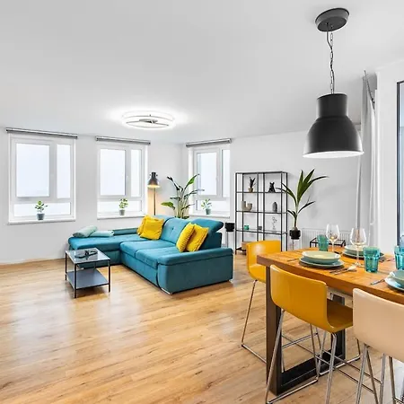 Panorama Luxe Terrace Apartment Pressburg